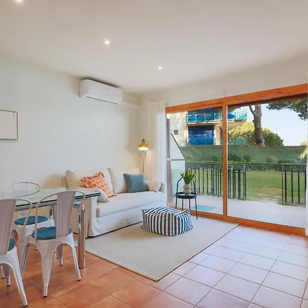 Seafront Views In Apartamento *